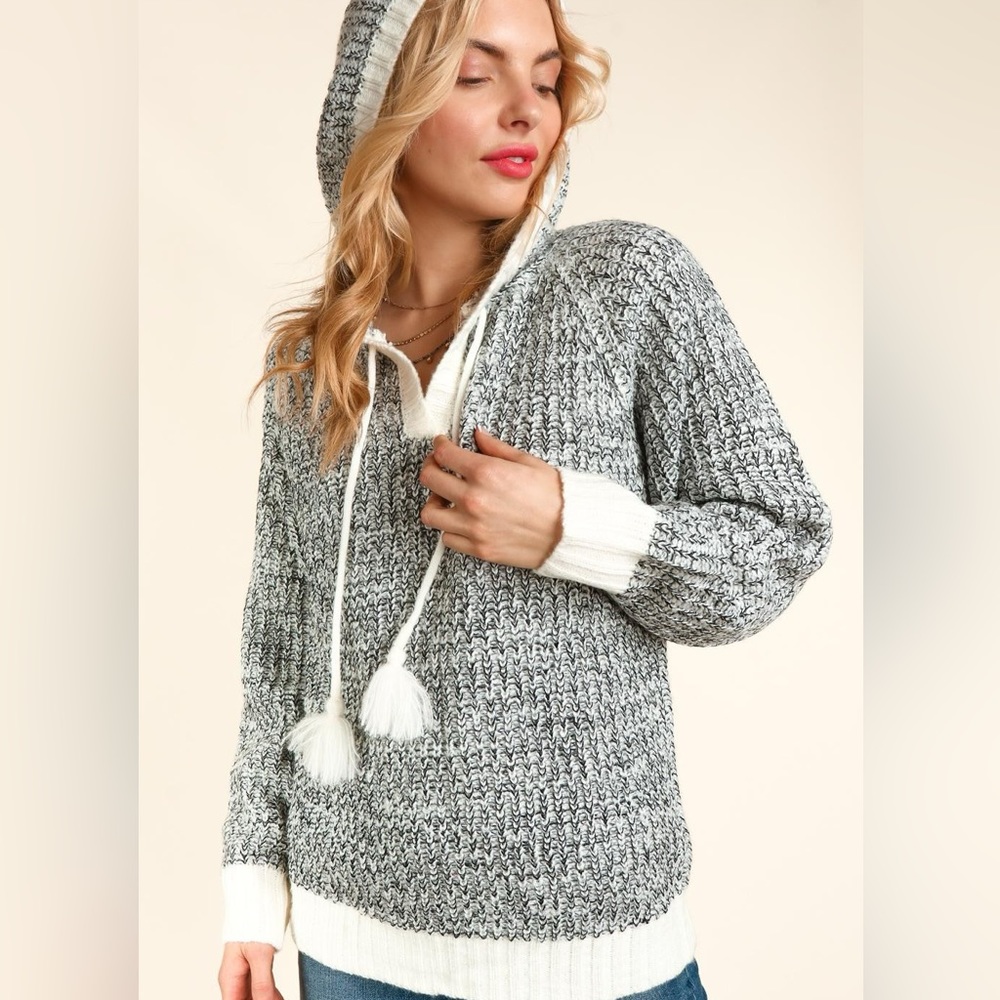 Women’s Charcoal & Ivory Two Tone Ribbed Hooded Tassel Drawstring Sweater - Picture 3 of 9